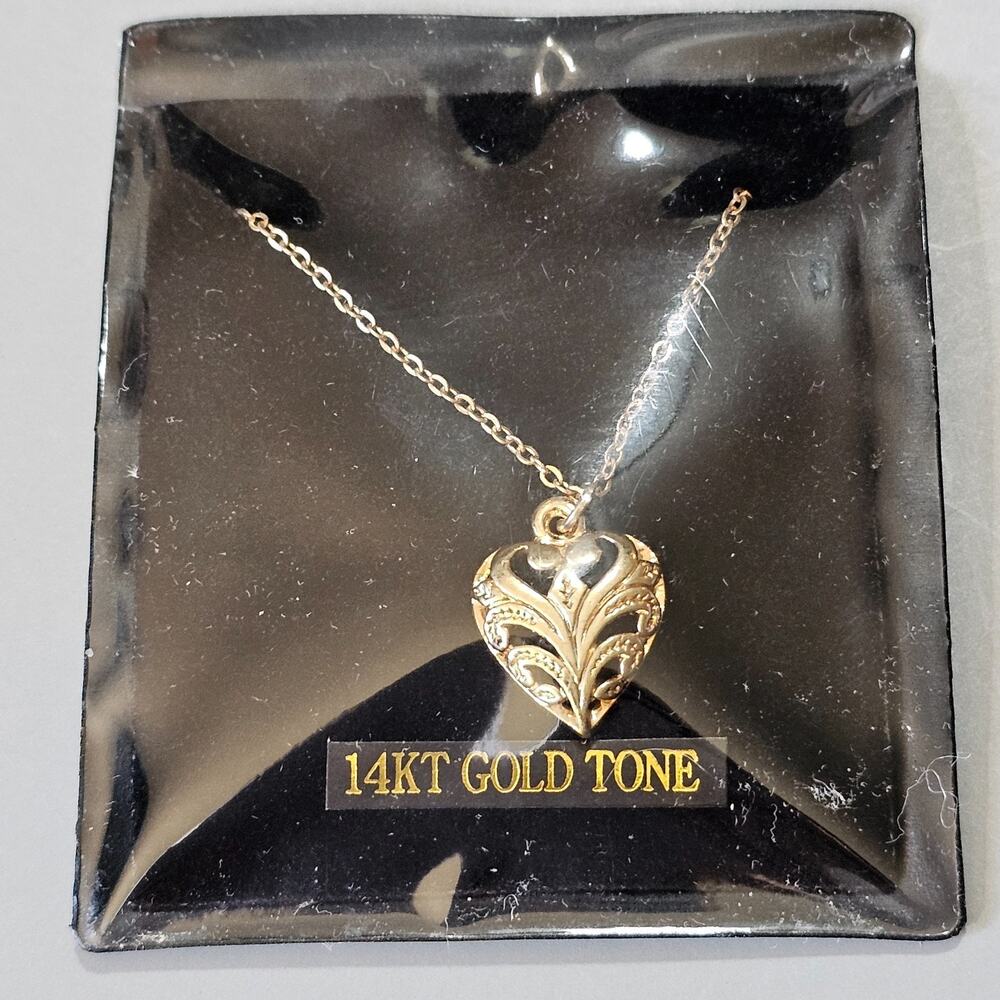 Heart Filigree Pendant Necklace 14K Goldtone Intricate 18" Korea New Vintage